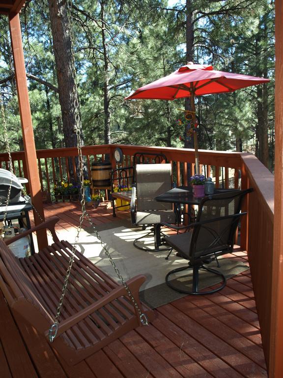 Whispering Pines Inn Флегстафф Екстер'єр фото