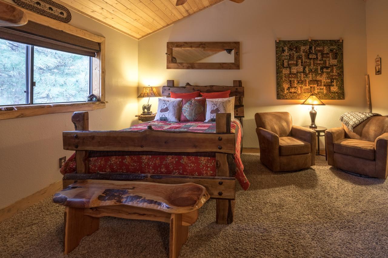 Whispering Pines Inn Флегстафф Екстер'єр фото